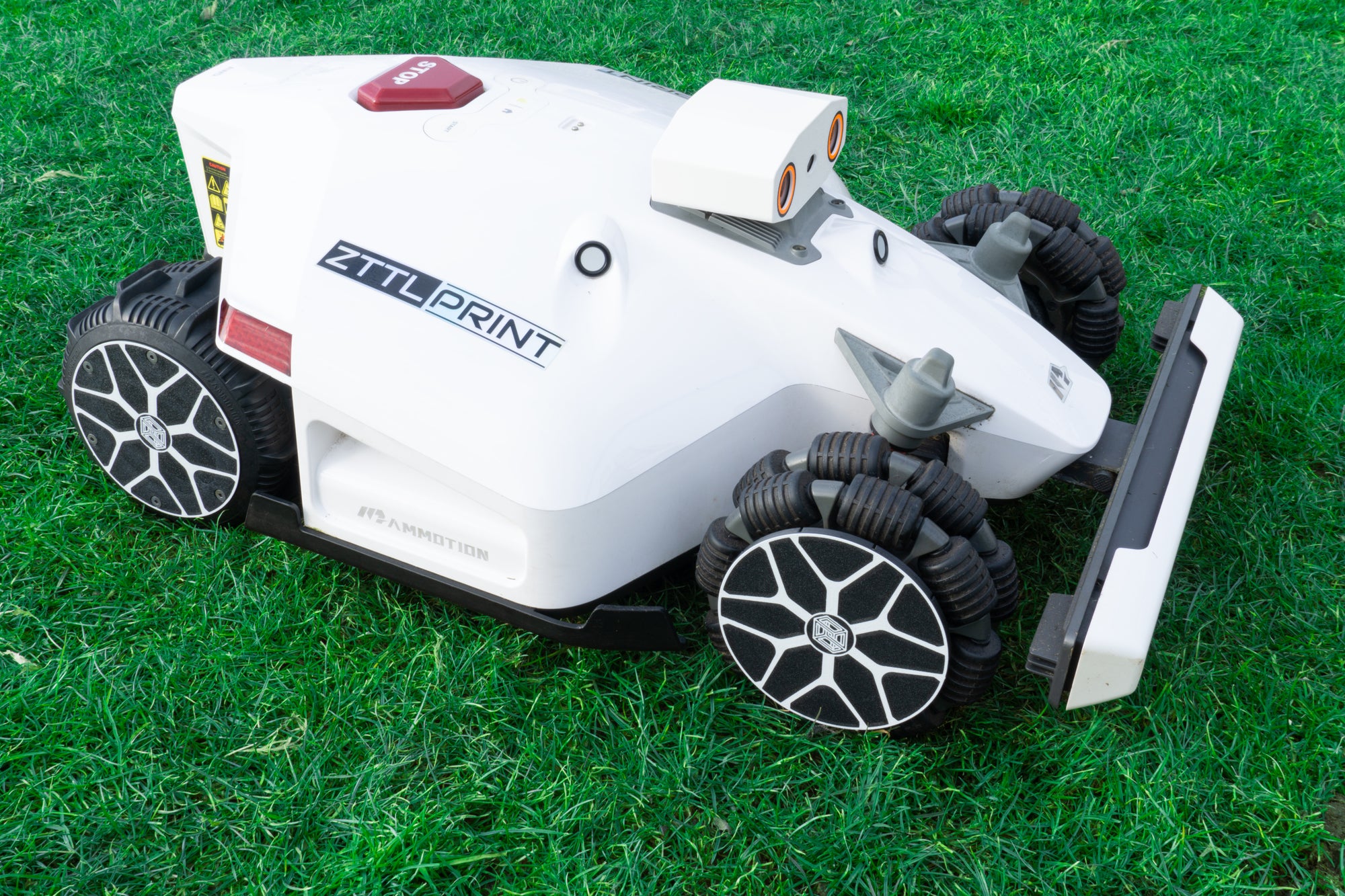 Mammotion Luba 1 AWD / 2 AWD robotic lawnmower performance styling set